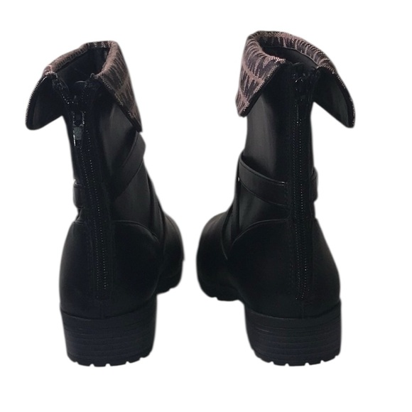 NWOB -Michael Kors Neevela boots. Size 4 - Picture 4 of 7